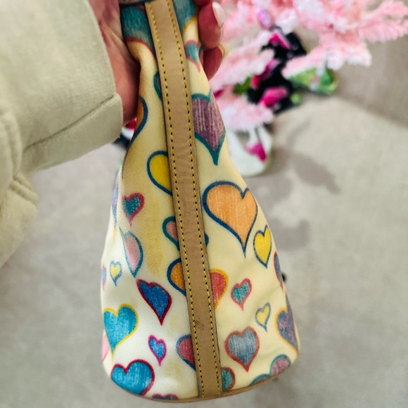 Y2K Vintage DOONEY & BOURKE Rainbow Hearts “IT”Tote Bag- ICONIC!! - Picture 5 of 8